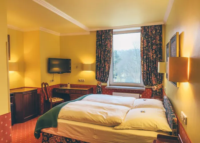 Hotel Mittelweg 3*