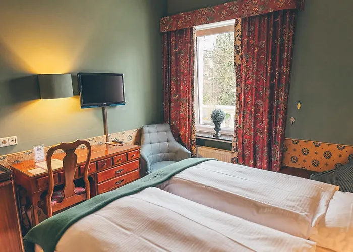 Hotel Mittelweg 3*