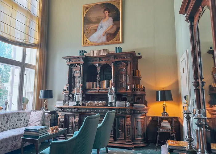Hotel Mittelweg 3*